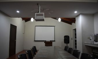 Liquidambar Hotel