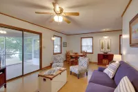 Lakefront House w/ Boat Ramp, Dock & Sunset Views! - WiFi