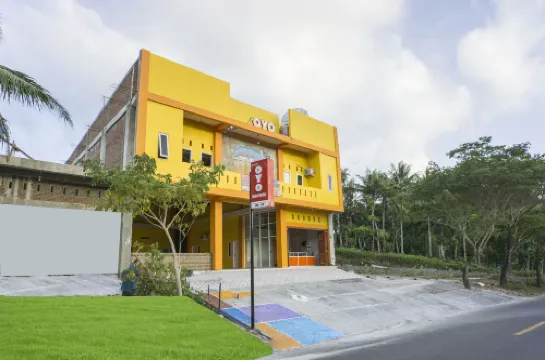 OYO 1512 Hotel Harley Hotels in Sukakarya