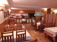 薩拉託公寓式酒店