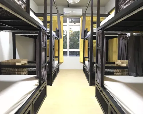 The Good Travelers Hostel - KL Airport Hotels in Dengkil