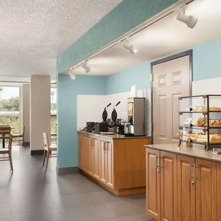 The Palms Inn & Suites Miami, Kendall, FL