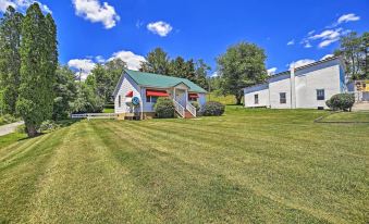 Quaint and Scenic Country Cottage, 3 Mi to New River
