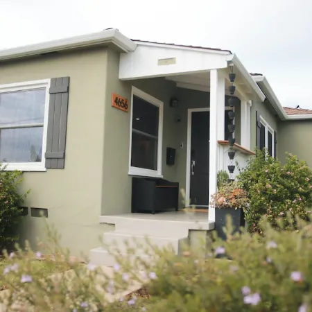 Techie Family Stay - Heart of San Diego