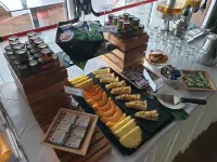 Sunset Split Rooms - breakfast
