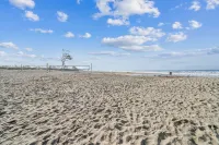 Full Beach Condo with Private Balcony