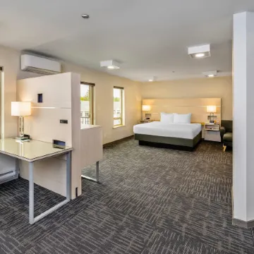 Quality Inn Sunshine Suites