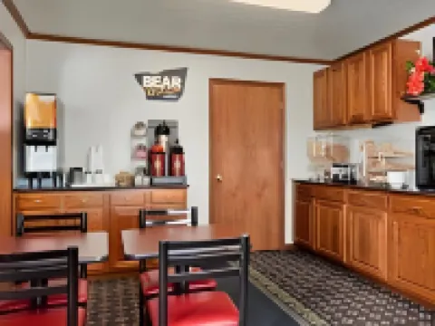 トラベロッジ バイ ウィンダム マンスフィールド マンスフィールドのホテル