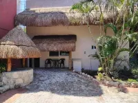Casa Mimosa-7BR 9BA-Private Beach...Ask about last minute deals! فنادق في 