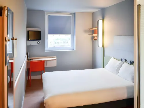 Hôtel ibis budget Paris Porte de Vanves Hôtels à : Vanves