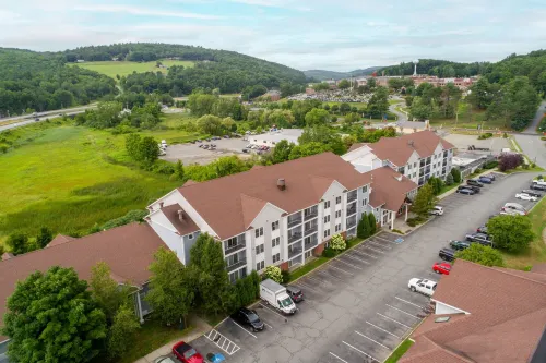 White River Inn & Suites