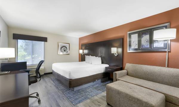 Best Western Plus Lees Summit Hotel Suites