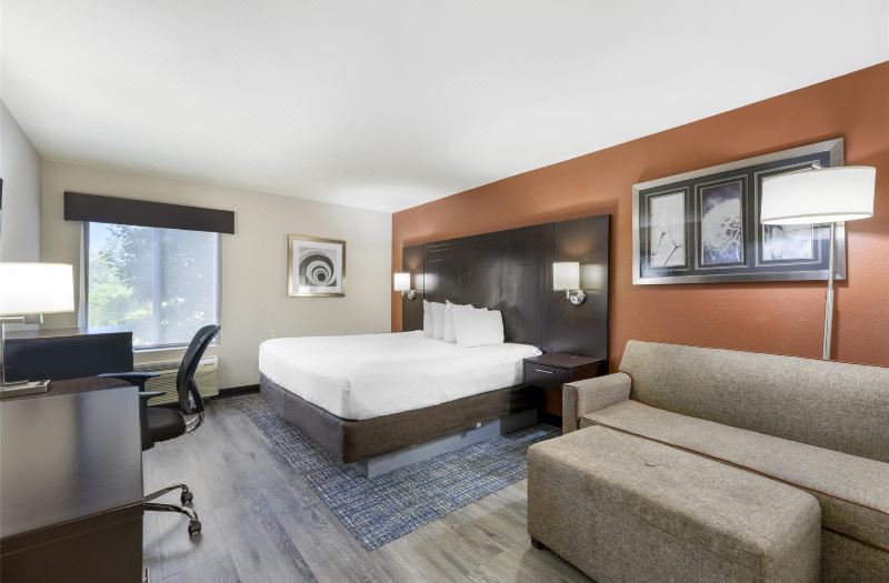 Best Western Plus Lees Summit Hotel Suites
