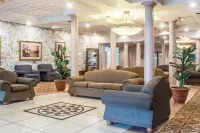 Quality Inn & Suites Palm Island Indoor Waterpark Hotels in Batavia