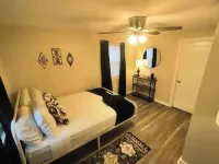 Spacious 3 bedroom apartment close to the City of Hotels in West Seneca