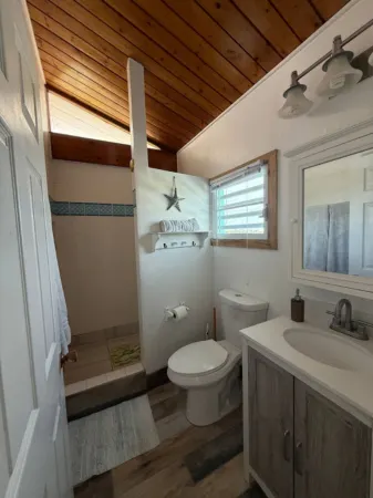 Ocean View W/Golf Cart-Balcony Studio-Grand Turk