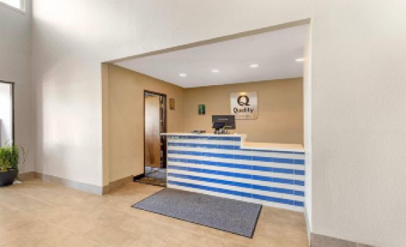 Quality Inn Chesterton Near Indiana Dunes National Park I-94