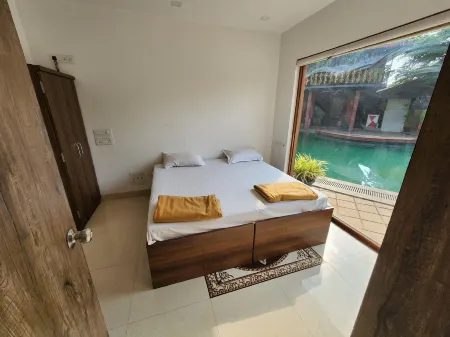 Red Stone Resort Отели в г. Пандвадеви