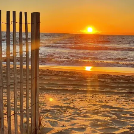 Gorgeous Semi-Oceanfront - Amazing Ocean Views - Hot Tub~ Pirate Mini Golf- Avon