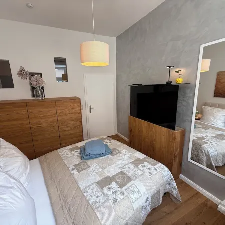 Stylish apartment right next to the market and town hall