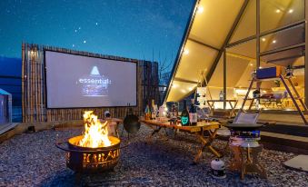 Gapyeong Spain Village Pool Lamping Pension