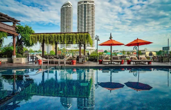 曼谷瑞瓦蘇里亞酒店