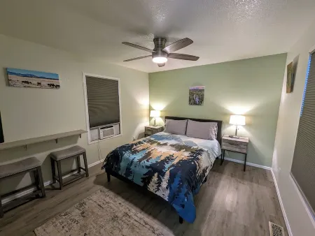 Cozy & Clean Casita w/ Hammocks & Disc Golf