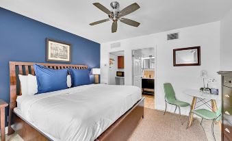 Islands Inn on the Drive