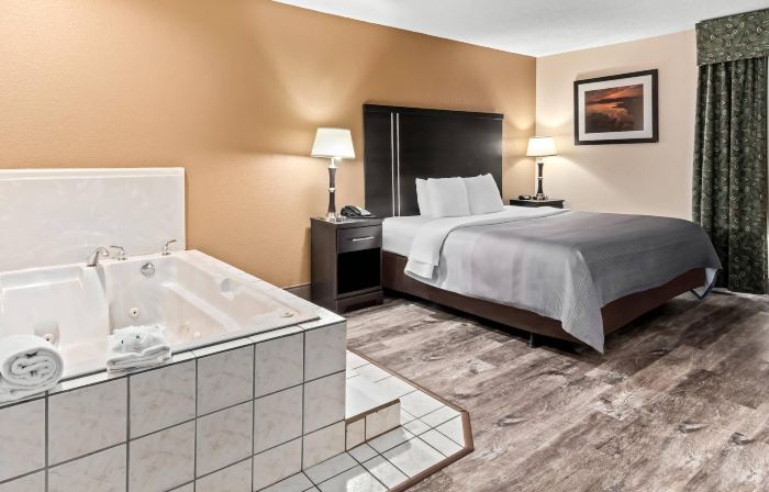 Quality Inn & Suites Granbury