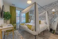 Opulence n Olive ~ 4bath, 10 beds+Park 2 cars FREE Hotels in City of Orange