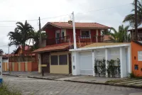 Beira Mar Paradise, Itanhaém, 30m Beach, Pool, WiFi 500mb, Leisure Area, 4 Cars