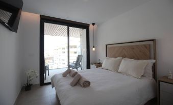 Happy Travel Jade Tower