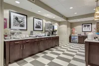 Hampton Inn St. Louis Wentzville - Breakfast