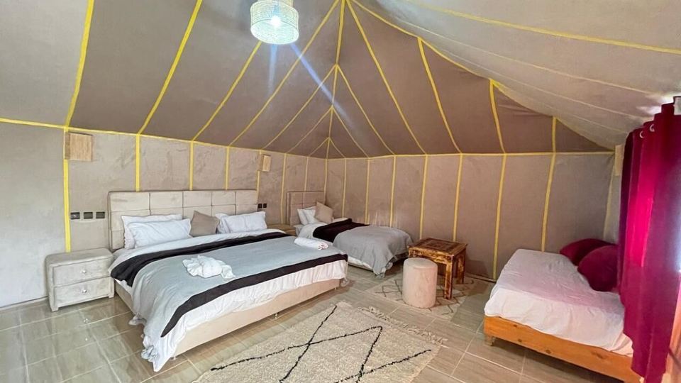 Roses Desert Camp