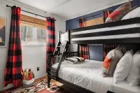 25% Off ~ Hygge mountain retreat w/ stunning views