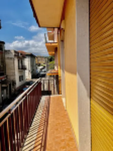 Spacious, cozy, with comfortable beds and perfect location for Etna