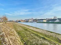 "Au Gray des flots" riverside apartment Pets welcome