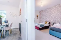 6BR in Castleton|WIFI|PARKING|Ideal for Contractors|Longterm Discount Applies Hotels in Rochdale