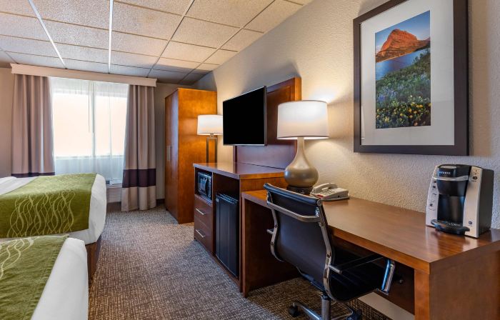 Comfort Inn & Suites Gateway to Glacier National Park