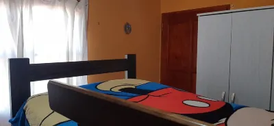 Acogedor departamento en los caminos del vino, rodeado de viñedos y montañas. Hotel in zona Bodegas Nieto Senetiner