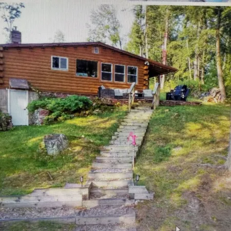Charming 2-Bedroom Cottage Lake Property with Kayaks Firepit and Great Fishing!