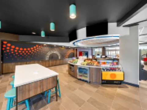 Tru by Hilton Plano Hwy 75 Hotels in Plano