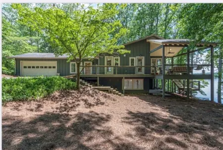 Lakefront Luxury on Tims Ford Lake