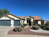 4-bedroom house in welcoming Goodyear,AZ with WiFi, AC. Enjoy your stay