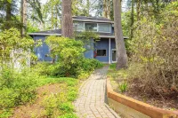 Barranco by AvantStay Stairway to Beach Views Hotels near South Whidbey State Park