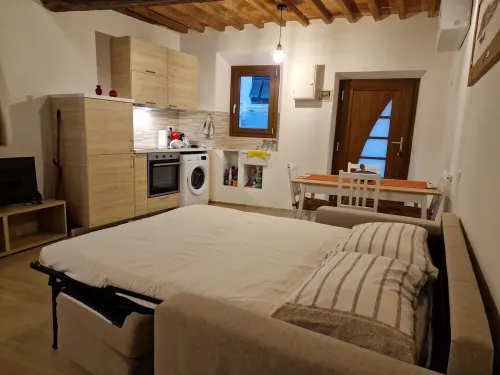 Full historic center just a 13-minute walk from the port of Portoferraio.