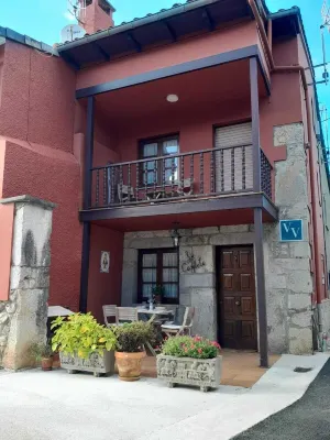 Vivienda Vacacional LA Carlota Hotels in Llanes