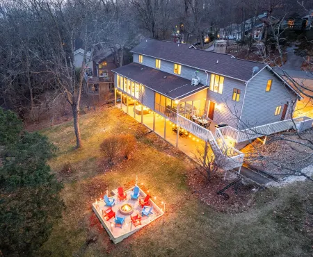 8BR in Massanutten w/ Hot tub, Sauna, Theater