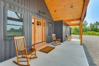 3 Mi to St Lawrence River Spacious Ranch Home - Wifi