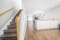 Cozy & Spacious Townhouse in a Gated Community Hotels in Martinez